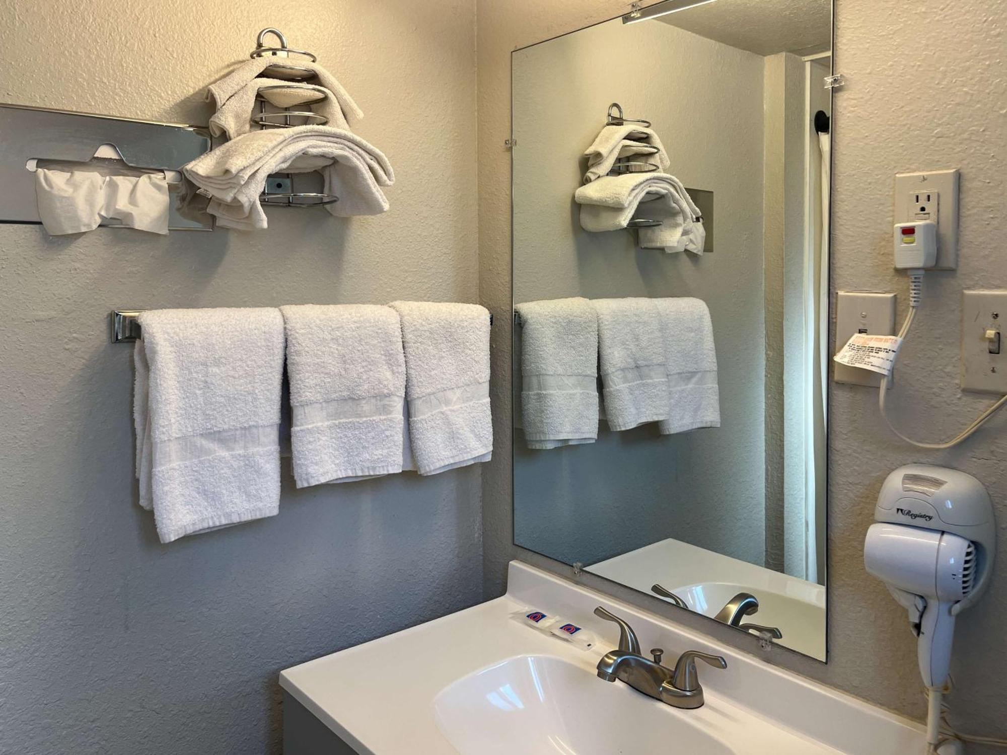 Motel 6 Artesia, Nm Exterior photo